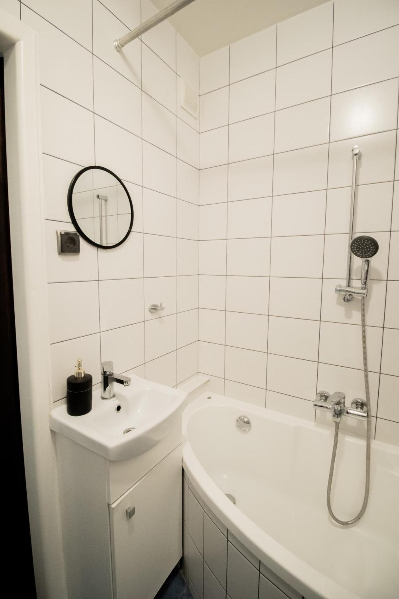 Piotrapartments - Daleka Cozy Train&Airport Apartment Warsaw Exterior photo