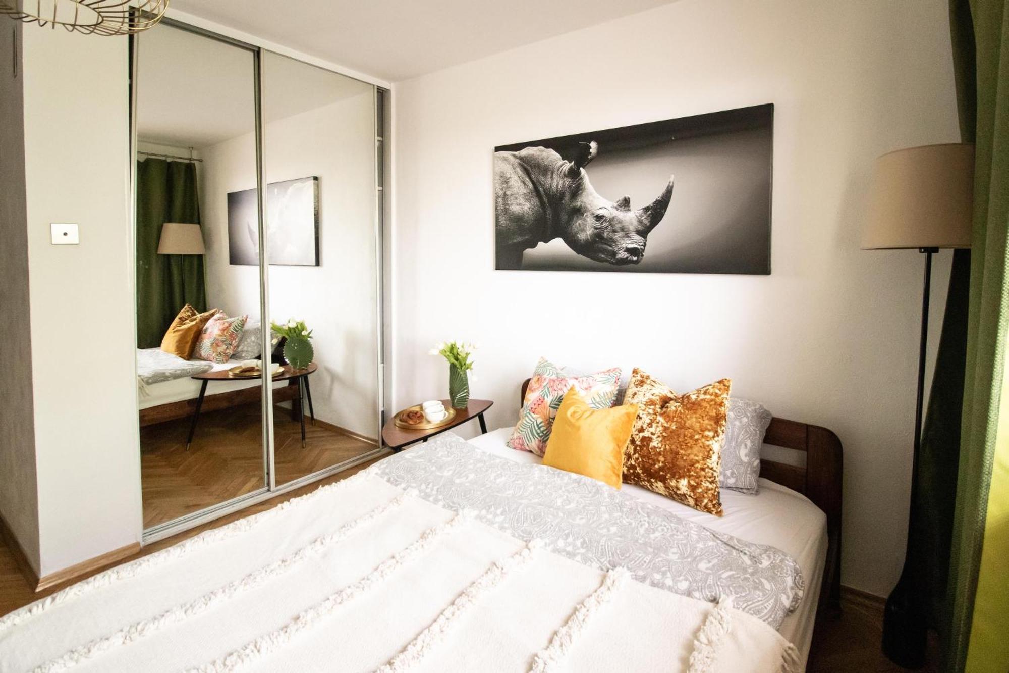 Piotrapartments - Daleka Cozy Train&Airport Apartment Warsaw Exterior photo